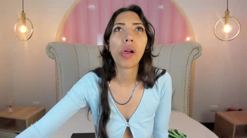 Snapshot of miss_veronicaa chatting on January 27, 2025, 11:32 am Veronica summer 7AM to 1500 PM hour GMT-5 online show from January 27, 2025, 11:32 am