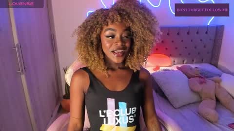 Tay Tay Independent Model   online show from March 1, 2025, 7:51 am