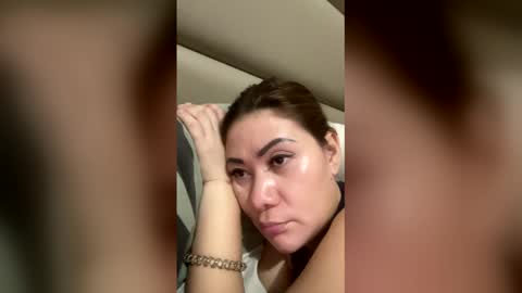 HOT MOMMY ZEPHYR online show from February 6, 2026, 11:35 am