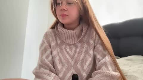 Ameliahs online show from February 12, 2026, 12:33 pm