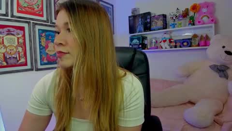 Snapshot of missamerica2 chatting on January 17, 2026, 1:21 am Martina Rivera online show from January 17, 2026, 1:21 am