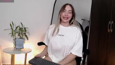 Snapshot of missblair12 chatting on March 1, 2025, 11:26 pm MissBlair online show from March 1, 2025, 11:26 pm