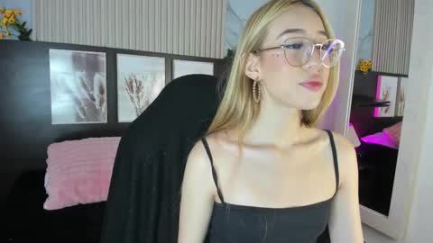 Snapshot of misscheelsee_as chatting on October 1, 2025, 8:15 pm misscheelsee_as online show from October 1, 2025, 8:15 pm