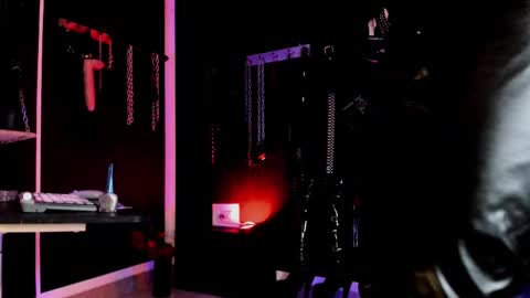 Snapshot of missdarklady chatting on September 18, 2025, 11:07 pm Missdarklady online show from September 18, 2025, 11:07 pm