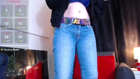 Snapshot of missellien chatting on December 28, 2024, 11:19 am Angela online show from December 28, 2024, 11:19 am