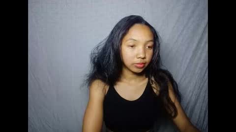 Snapshot of missfireangel chatting on October 4, 2025, 10:35 am MadagascarQueen online show from October 4, 2025, 10:35 am