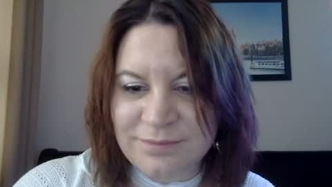 Snapshot of missis_laura chatting on February 13, 2026, 2:24 pm missis_laura online show from February 13, 2026, 2:24 pm