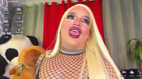 kassandra lazcano online show from November 13, 2025, 2:10 am