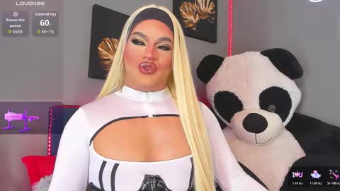 kassandra lazcano online show from January 8, 2026, 1:30 am