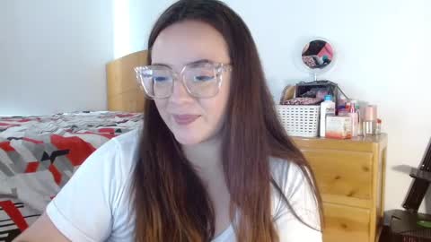 eva   online show from February 2, 2025, 2:24 pm