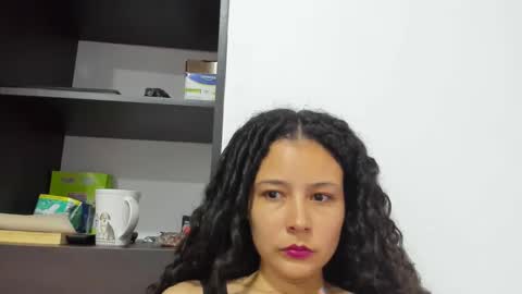 Snapshot of misslatinrose chatting on October 11, 2025, 9:35 pm Rose online show from October 11, 2025, 9:35 pm