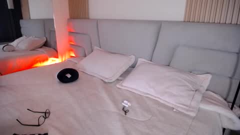 Miss Loise online show from March 26, 2026, 2:50 am