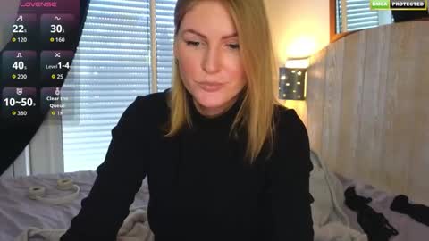 Misslucci online show from October 25, 2025, 12:13 pm