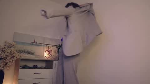 Lullu online show from March 1, 2025, 7:19 am