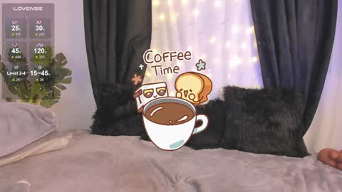 Snapshot of missmeegan_ chatting on December 19, 2024, 9:18 am Alejandra online show from December 19, 2024, 9:18 am