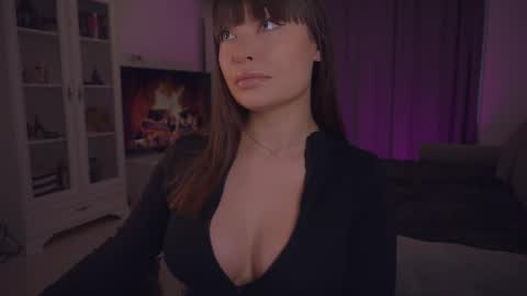 Snapshot of missmerciless chatting on February 1, 2026, 6:23 am LUXXANDRA online show from February 1, 2026, 6:23 am