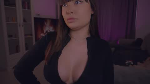 Snapshot of missmerciless chatting on March 4, 2026, 6:19 am LUXXANDRA online show from March 4, 2026, 6:19 am