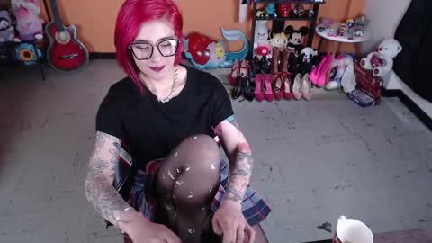 Miss Mia online show from January 28, 2025, 4:08 pm