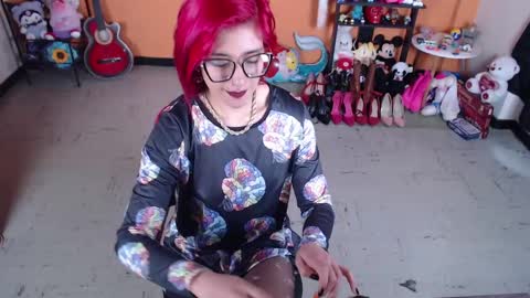 Miss Mia online show from February 1, 2025, 4:54 pm