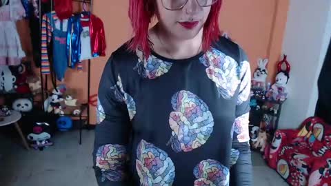 Miss Mia online show from April 15, 2026, 10:22 am