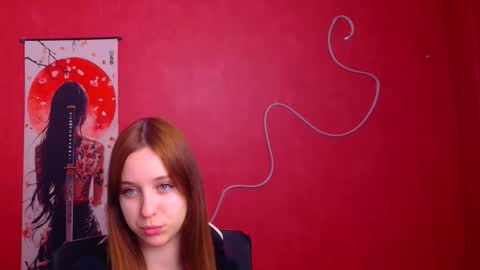 Mia online show from December 22, 2025, 10:18 pm