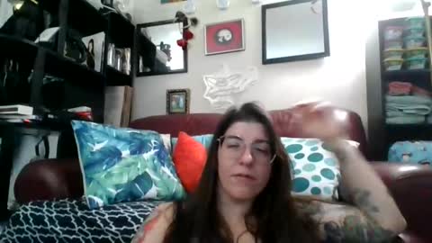 Snapshot of missmonatoyou chatting on February 5, 2026, 12:59 am MissMona online show from February 5, 2026, 12:59 am