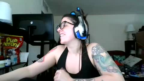 Snapshot of missmonatoyou chatting on February 26, 2026, 1:43 pm MissMona online show from February 26, 2026, 1:43 pm