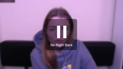 Snapshot of missoliviaa_ chatting on January 21, 2025, 8:08 am Olivia online show from January 21, 2025, 8:08 am