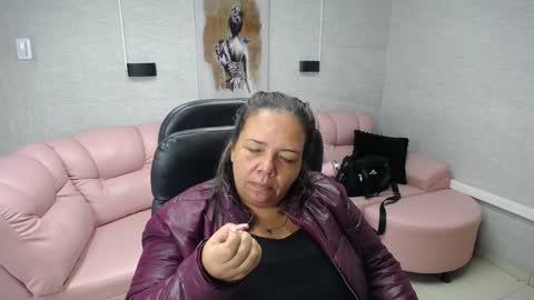 Penelope online show from January 24, 2025, 12:10 pm