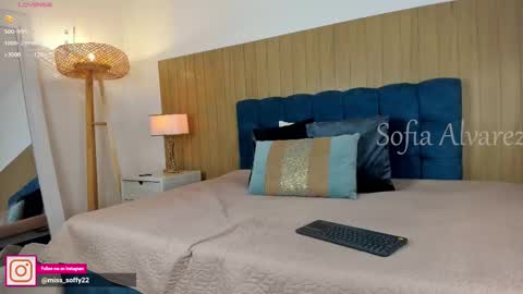 Emma Prada online show from February 11, 2026, 11:48 am