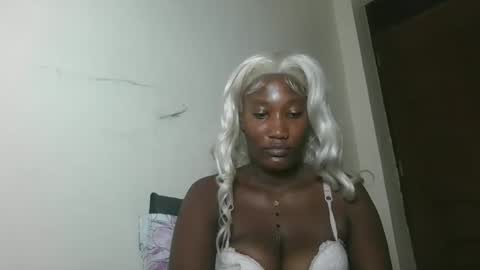 pretty gal online show from May 19, 2026, 1:56 am