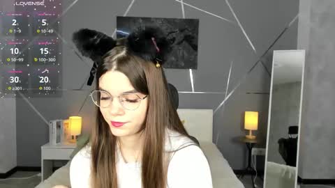 Snapshot of misss_evelyne chatting on January 8, 2026, 1:19 am misss_evelyne online show from January 8, 2026, 1:19 am