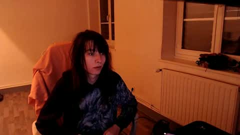 missthon online show from January 14, 2025, 6:02 am