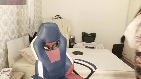 Val online show from February 26, 2026, 6:23 am