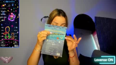 missvalery1 online show from December 30, 2024, 1:14 pm