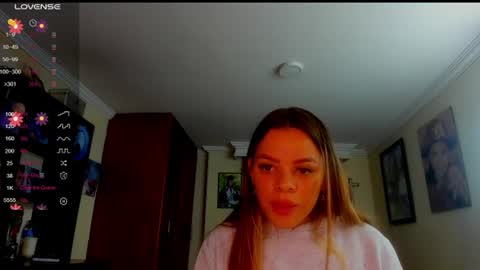 Snapshot of missvalery1 chatting on June 9, 2026, 11:38 pm missvalery1 online show from June 9, 2026, 11:38 pm