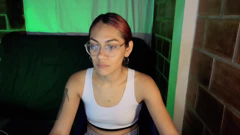 IG MISSVENUSS1 online show from December 17, 2025, 10:05 pm