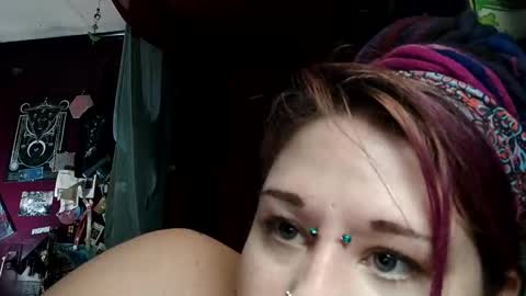 missxmoth444 online show from November 14, 2025, 4:22 am