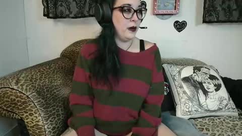 Missy Dee online show from February 19, 2026, 8:43 am