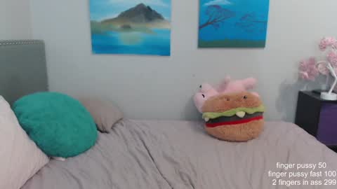 Snapshot of missyinpinkk chatting on December 27, 2024, 11:53 pm Missy online show from December 27, 2024, 11:53 pm