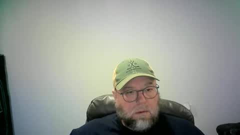 Mr. Happy online show from November 18, 2025, 6:18 am