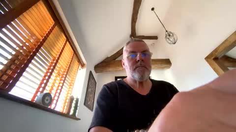 Misterblivs online show from March 19, 2026, 9:02 am