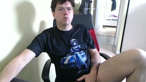 mistercoeur online show from April 16, 2026, 7:42 am