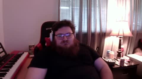 Snapshot of mistermac935 chatting on February 12, 2025, 7:56 pm mistermac935 online show from February 12, 2025, 7:56 pm