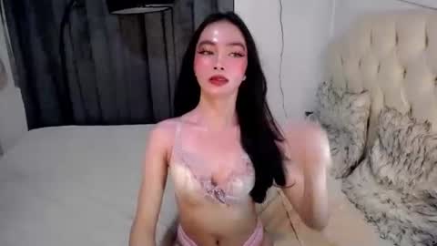 Snapshot of misterytgirl chatting on April 18, 2026, 4:55 pm CRISHA online show from April 18, 2026, 4:55 pm