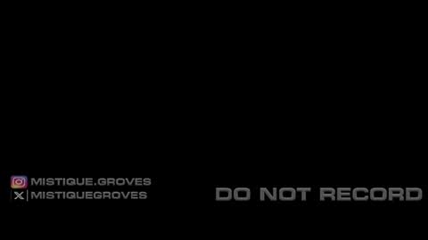 Snapshot of mistique_groves chatting on November 5, 2025, 2:44 am Mistique Groves online show from November 5, 2025, 2:44 am