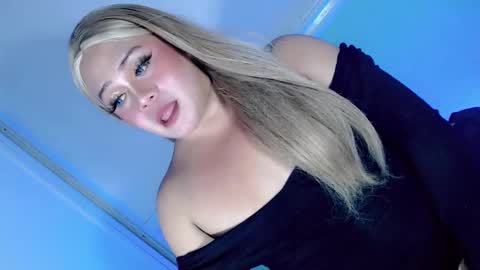 mistress_marta69 online show from November 6, 2025, 5:47 pm