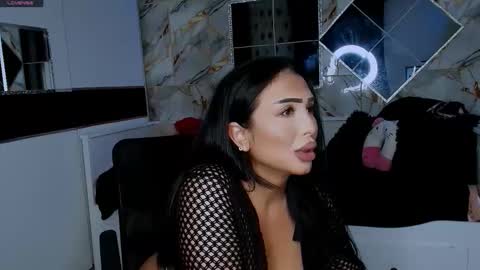 Snapshot of mistress_meryem chatting on September 15, 2025, 11:27 pm mistress_meryem online show from September 15, 2025, 11:27 pm