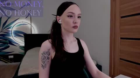 Mistress Mia online show from January 19, 2026, 4:38 am