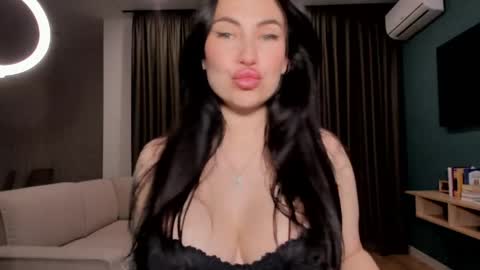 Snapshot of mistress_ninaohnina chatting on April 22, 2026, 5:58 pm Mistress Nina online show from April 22, 2026, 5:58 pm